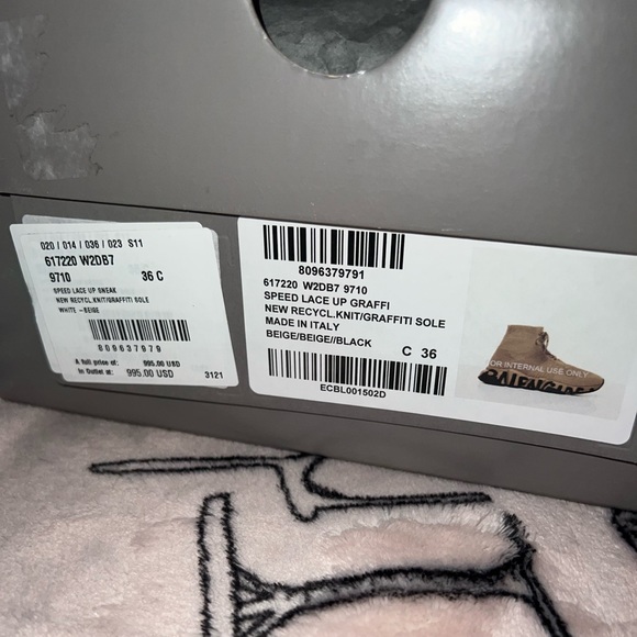 New BALENCIAGA Speed Trainers - Picture 8 of 8
